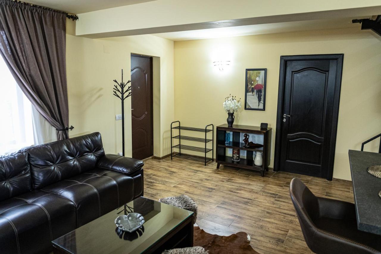 Villa Wild Petroşani Exteriér fotografie